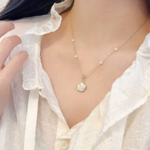 Fashion Enamel Camellia Flower Pendant Necklace For Women Jewelry Party Accessories